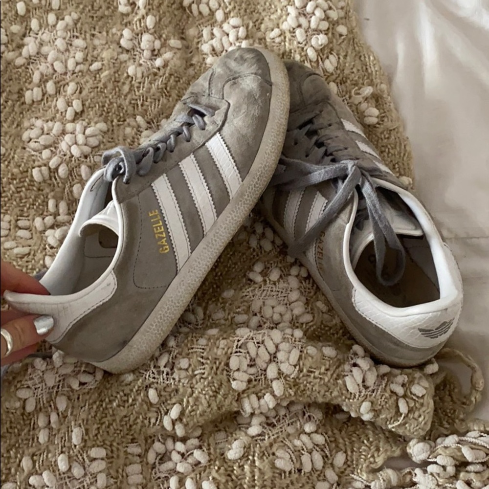 GRAY ADIDDAS GAZELLE SNEAKERS